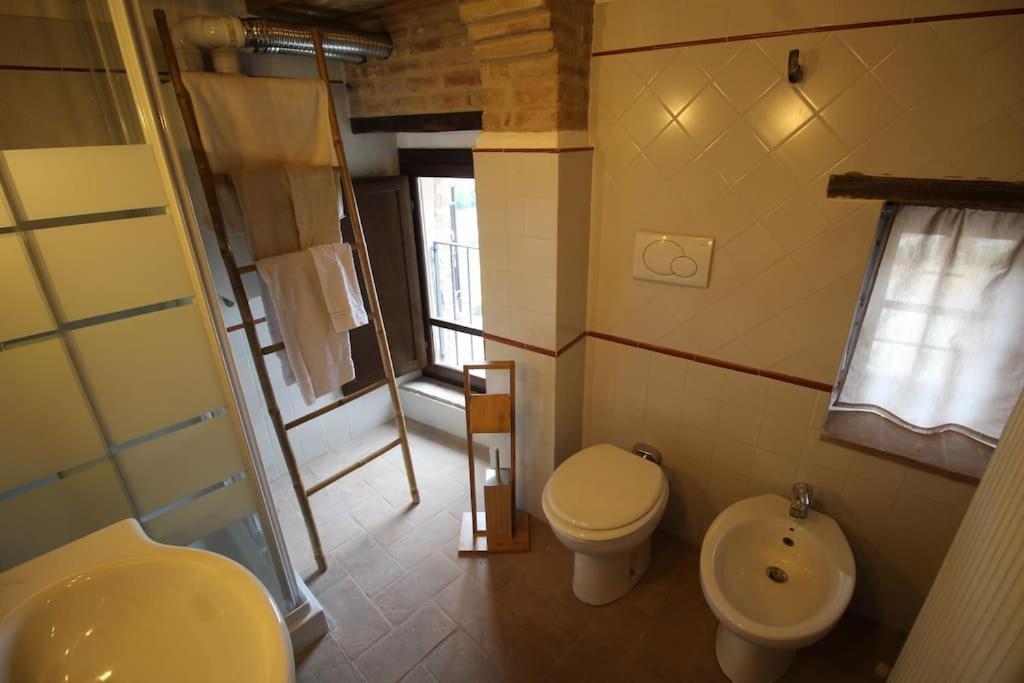 Casa Vacanze Castiglione - 4 Posti Letto Castiglione Della Valle Ngoại thất bức ảnh